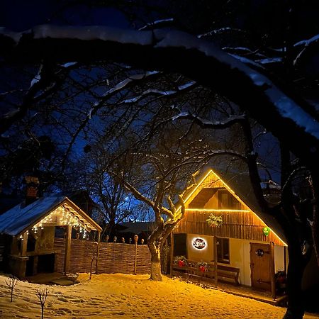 Еко Дім З Соломи Villa Solochin Bagian luar foto