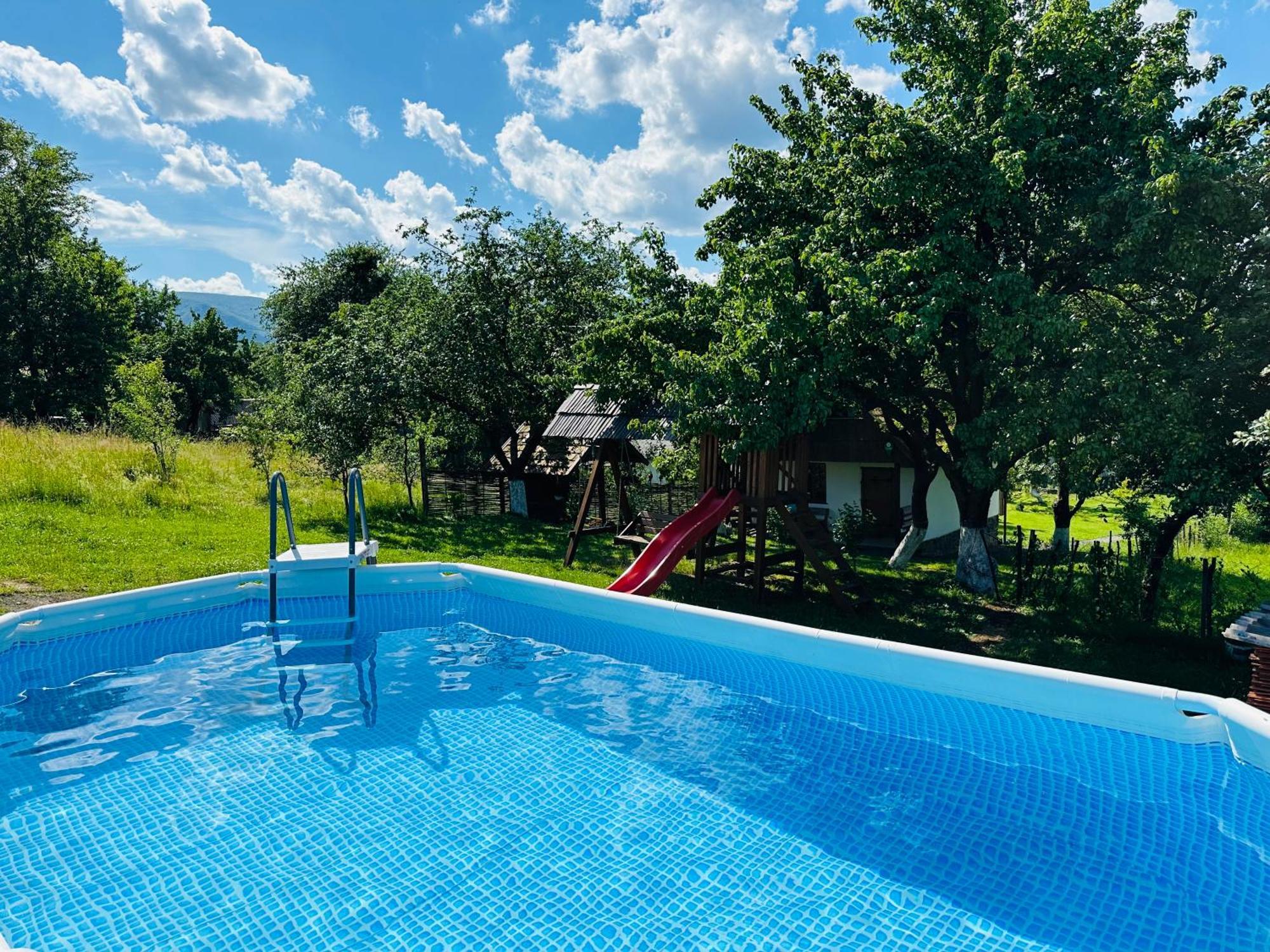 Еко Дім З Соломи Villa Solochin Bagian luar foto