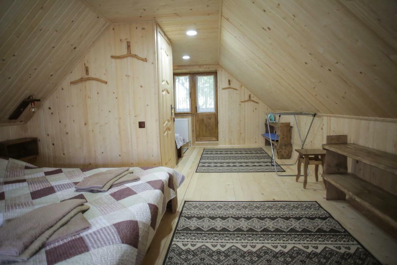 Еко Дім З Соломи Villa Solochin Bagian luar foto